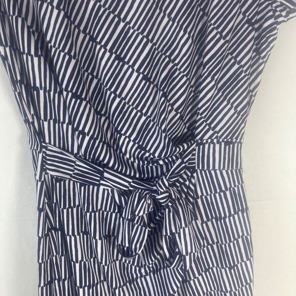 NYDJ Navy/White Abstract Striped Tie Waist Dress Sz 10 - Picture 4 of 10